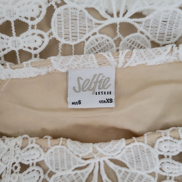 Two-Piece Set Tallulah Lace Off-Shoulder Top & Skirt - Picture 6 of 8